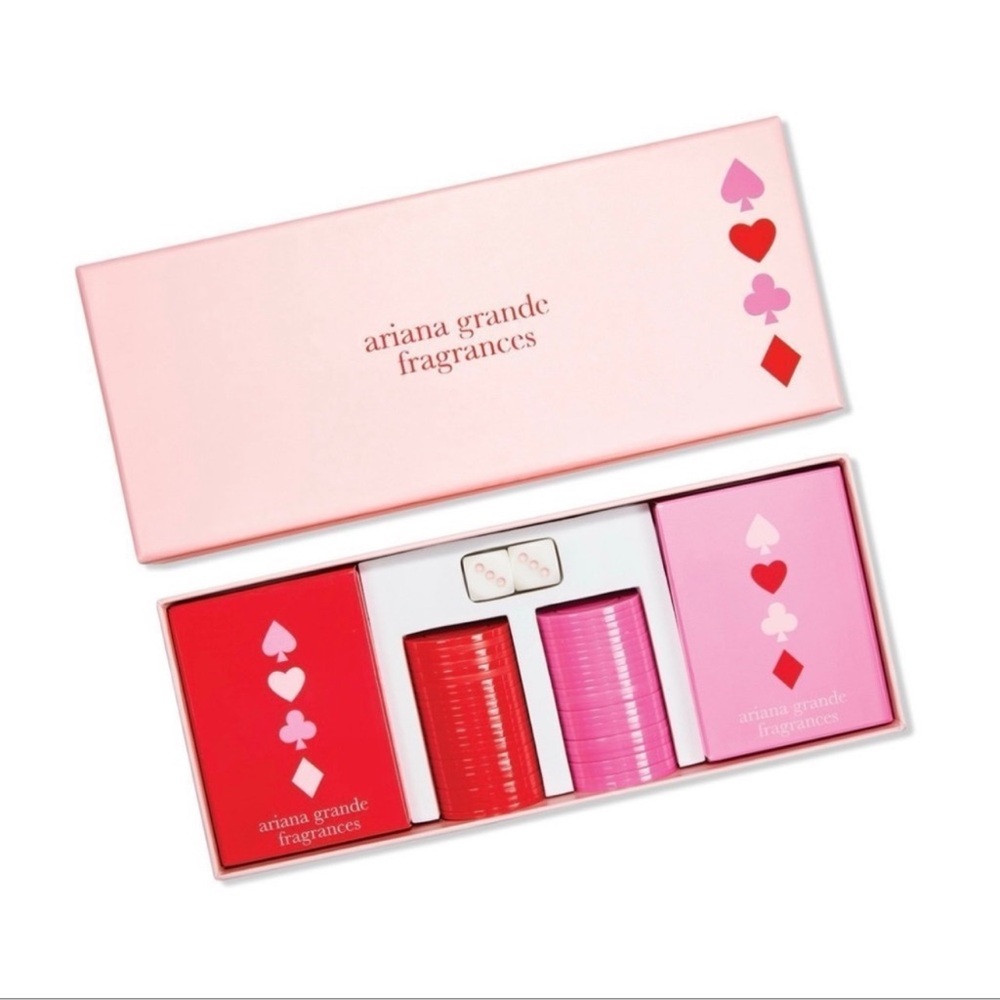 Brand new Ariana Grande Poker Set